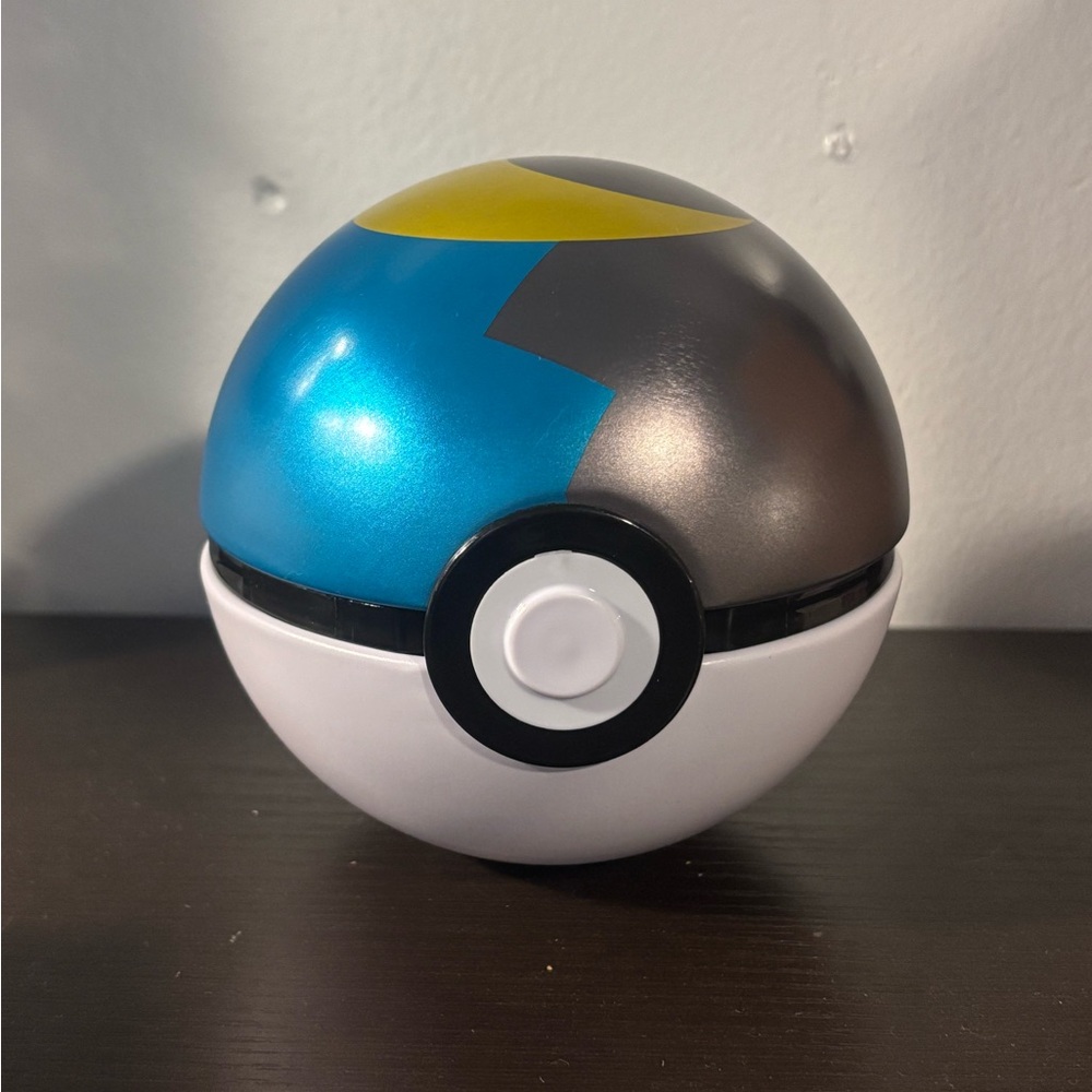 Pokémon Moon Ball Tin D25 EMPTY with Stickers